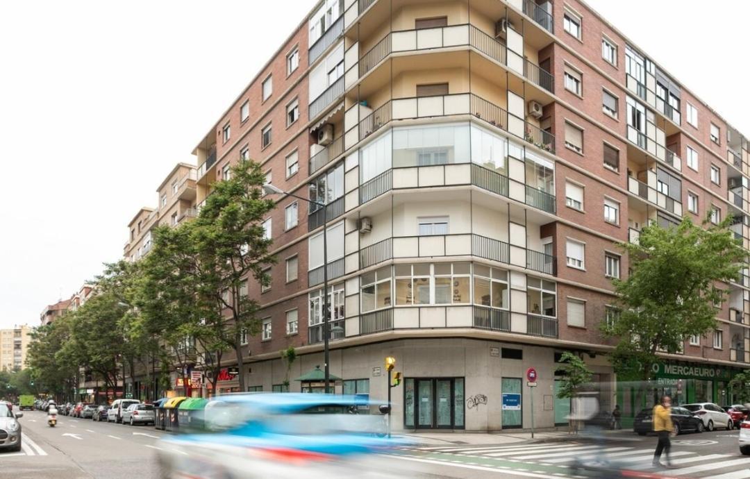 Urban Vedruna Zaragoza Eksteriør bilde